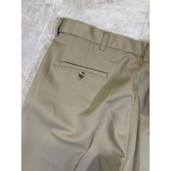 Haggar Classic Fit Cool 18 Pro Khaki Golf Dress Pants Comfort Waist 38x31 NWT - Picture 6 of 10